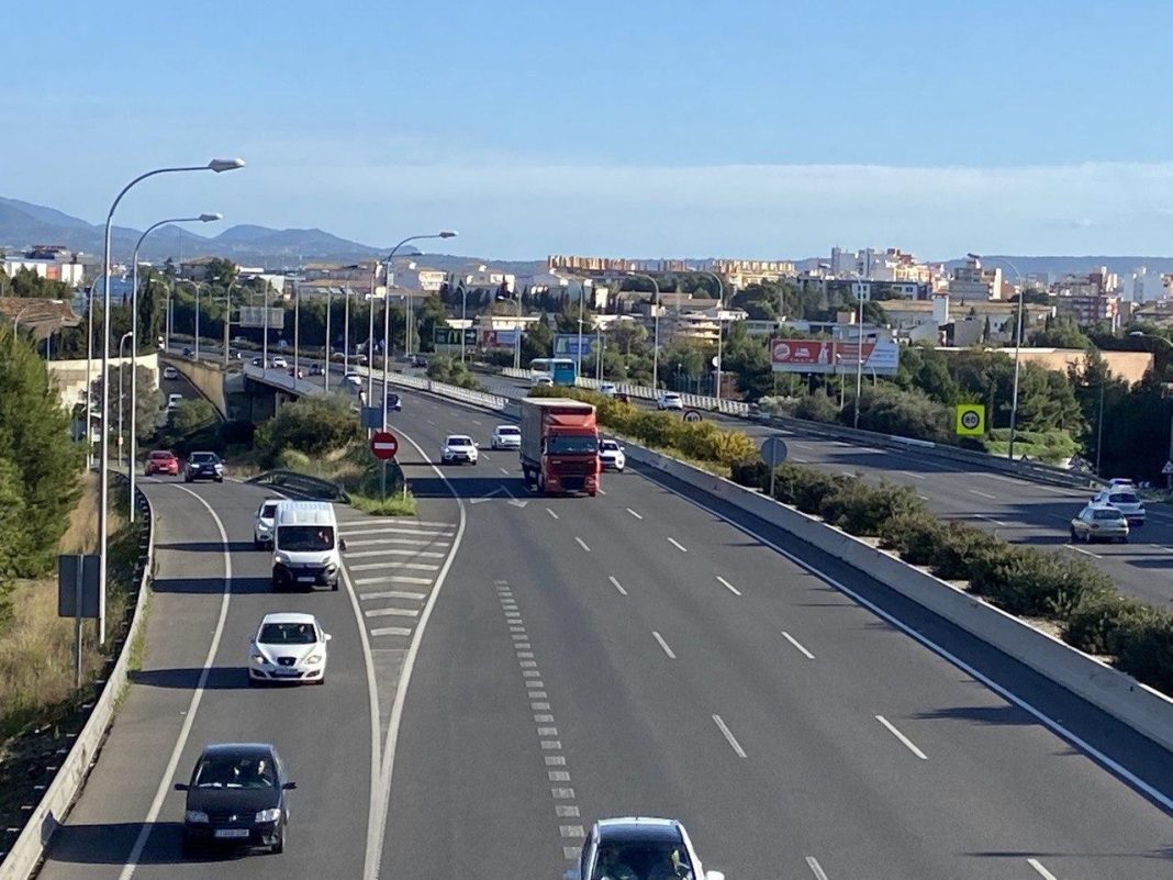 The little-known reasons you can get a fine while driving in Spain ...