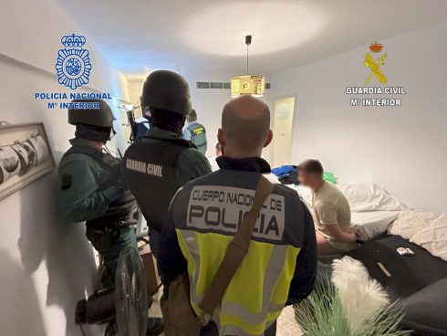 Robbery gang from Moldova is arrested after 'raiding 100-plus homes on Spain's Costa Blanca' Robbery gang from Moldova is arrested after 'raiding 100-plus homes on Spain's Costa Blanca' Robbery gang from Moldova is arrested after 'raiding 100-plus homes on Spain's Costa Blanca'