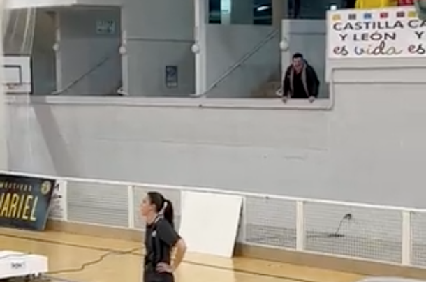 Man insults female basketball referee