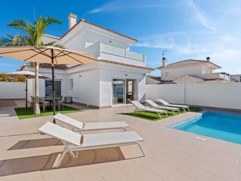 3 bedroom Villa for sale in Lo Pagan with pool - € 369