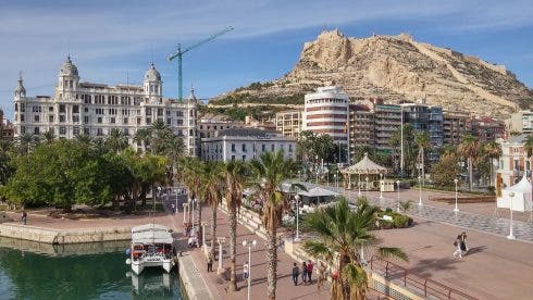 Costa Blanca population reaches highest figure in a decade