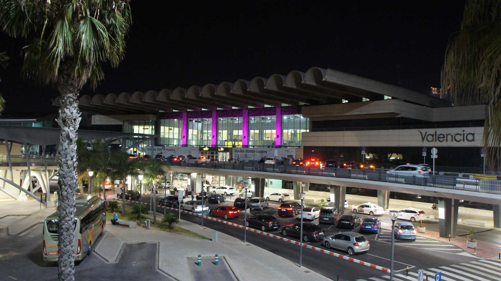 Roof collapses in departure zone as passengers are injured by falling debris and cough up dust at Spain's Valencia Airport