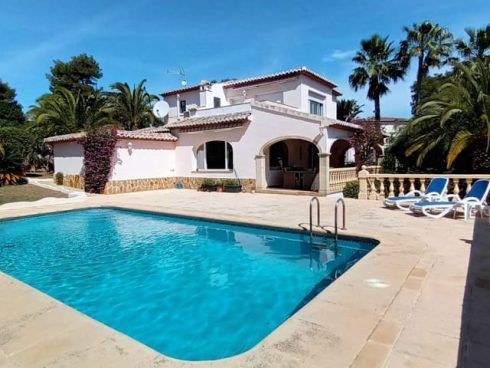 3 bedroom Villa for sale in Javea / Xabia with pool garage - € 785