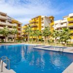 3 bedroom Apartment for sale in Punta Prima with pool - € 365