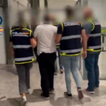 The suspect accused of trafficking 'blood diamonds' is detained in Malaga Airport