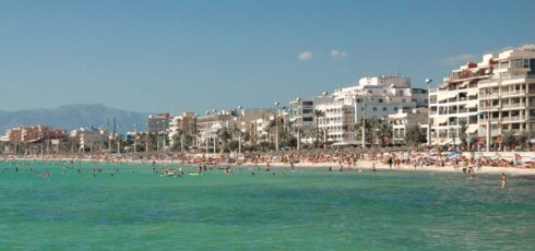 Dutch tourist, 21, 'dies of carbon monoxide poisoning' in Spain's Mallorca