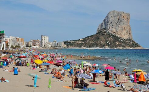 Sunbed wars crackdown in Spain: Beachgoers on the Costa Blanca will be fined for placing towels down too early - and if they abandon their spot for too long