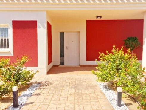 4 bedroom Villa for sale in Purias - € 260