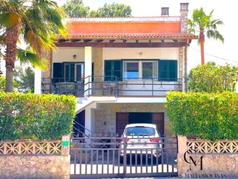3 bedroom Villa for sale in Santa Margalida with garage - € 795