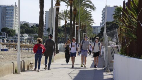 Irish tourists in Spain are warned of 'danger zones' ahead of Easter break