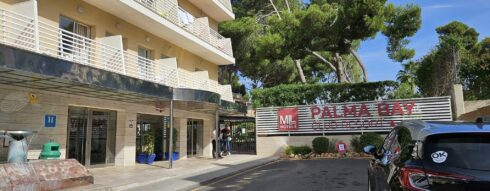 Nine Dutch tourists are arrested at airport in Spain after 'trashing their Mallorca hotel room'