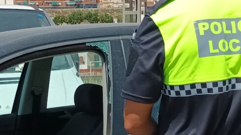 Police in Alicante area rescue 'sweating' baby trapped in car with 40C temperatures outside