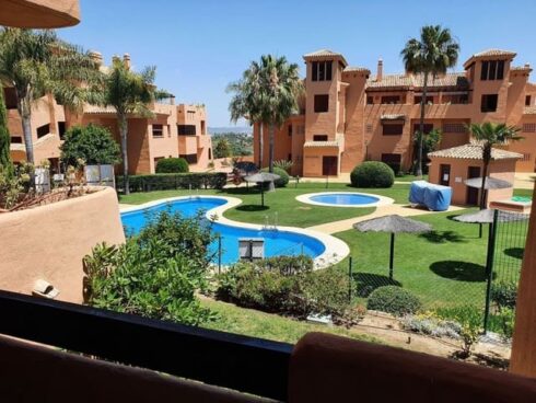 2 bedroom Apartment for sale in Marbella with pool garage - € 319