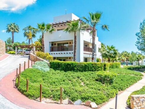 3 bedroom Apartment for sale in Las Colinas Golf with pool - € 350