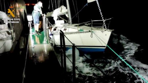 Watch: Four French tourists are dramatically rescued from their boat during storm off Spain's Costa Blanca