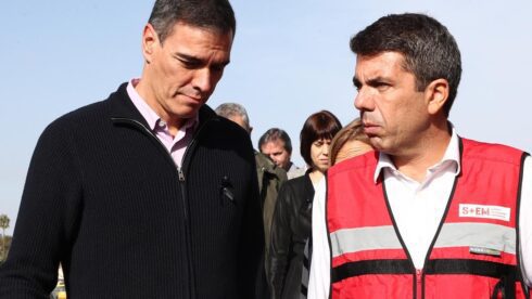 Spain’s Pedro Sanchez visits Valencia to pay his respects to the deceased and assess the damage following ‘historic’ deadly floods