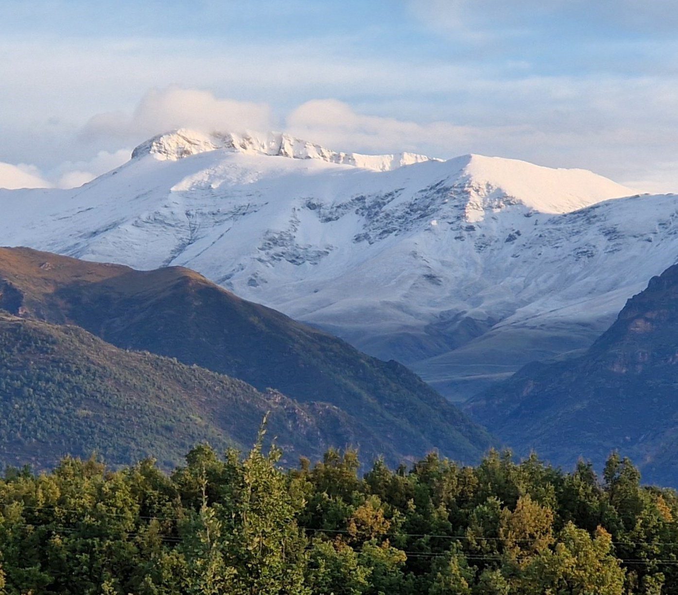 Snow falls across Spain’s mountains as cold snap sends temperatures plummeting