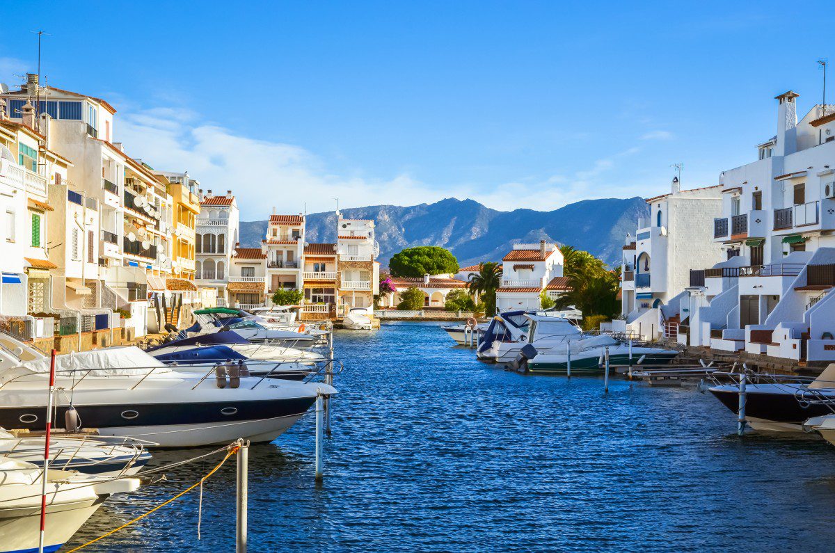 Spain’s very own Venice known as the ‘town of bridges’ that’s less than a two-hour drive from Barcelona