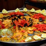 Malaga chiringuito owner is praised for his ‘generous’ reaction after customers admitted a paella was missing from their bill