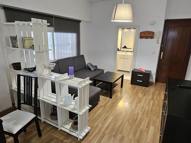 2 bedroom Flat for sale in Fuengirola - € 305