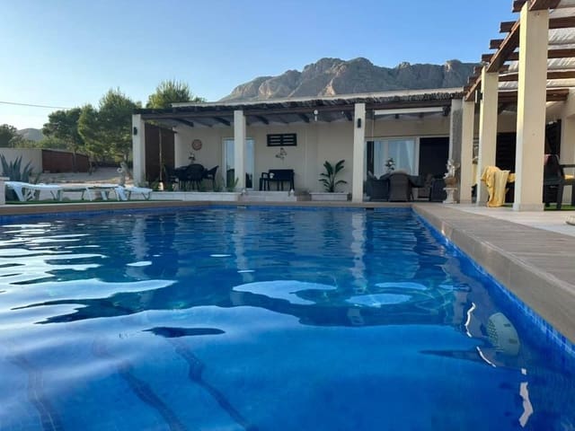 4 bedroom Villa for sale in Macisvenda with pool - € 379