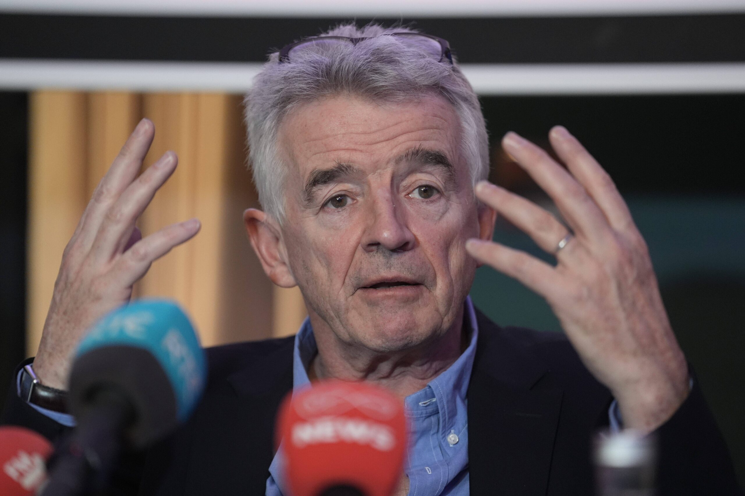 Spain's airport boss promises meeting with Ryanair's Micheal O'Leary so long as he 'calms down' in war of words over taxes and fines