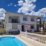 3 bedroom Villa for sale in Alhaurin de la Torre with pool garage - € 385