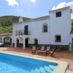 4 bedroom Finca/Country House for sale in Rute with pool - € 395