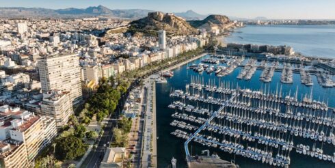 Horror in Alicante: Body of missing woman is found floating in tourist port