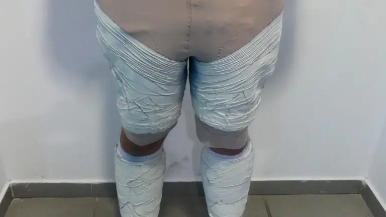 'Drug mummy' is busted at major Spanish airport: Suspect used bandages to strap cocaine to his body