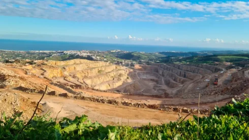 Spanish activists demand probe into 'irregular' transfer of 100,000 tonnes of stone to Gibraltar