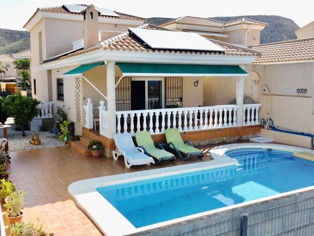 3 bedroom Villa for sale in San Juan de los Terreros with pool - € 395