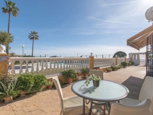 2 bedroom Apartment for sale in Calahonda with pool - € 340