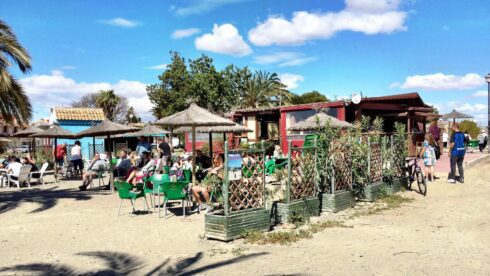 Mar Menor beach bar popular with tourists and locals is forced to close after 34 years