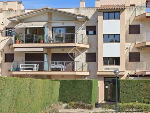 3 bedroom Apartment for sale in Platja d'Aro with pool garage - € 570