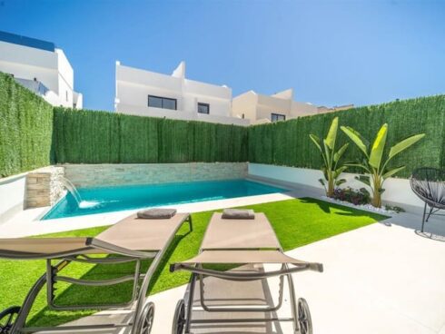 3 bedroom Villa for sale in Los Alcazares - € 370